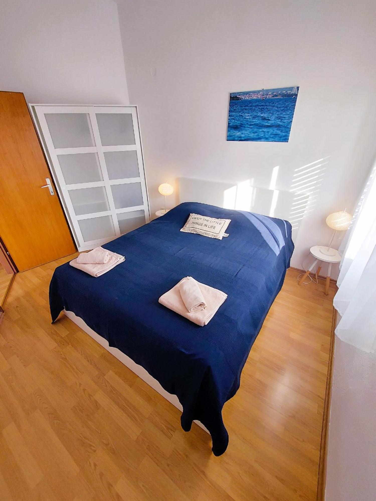 Apartmani Markoč Vodice Bagian luar foto