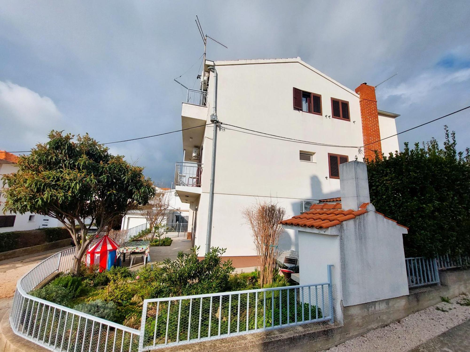 Apartmani Markoč Vodice Bagian luar foto