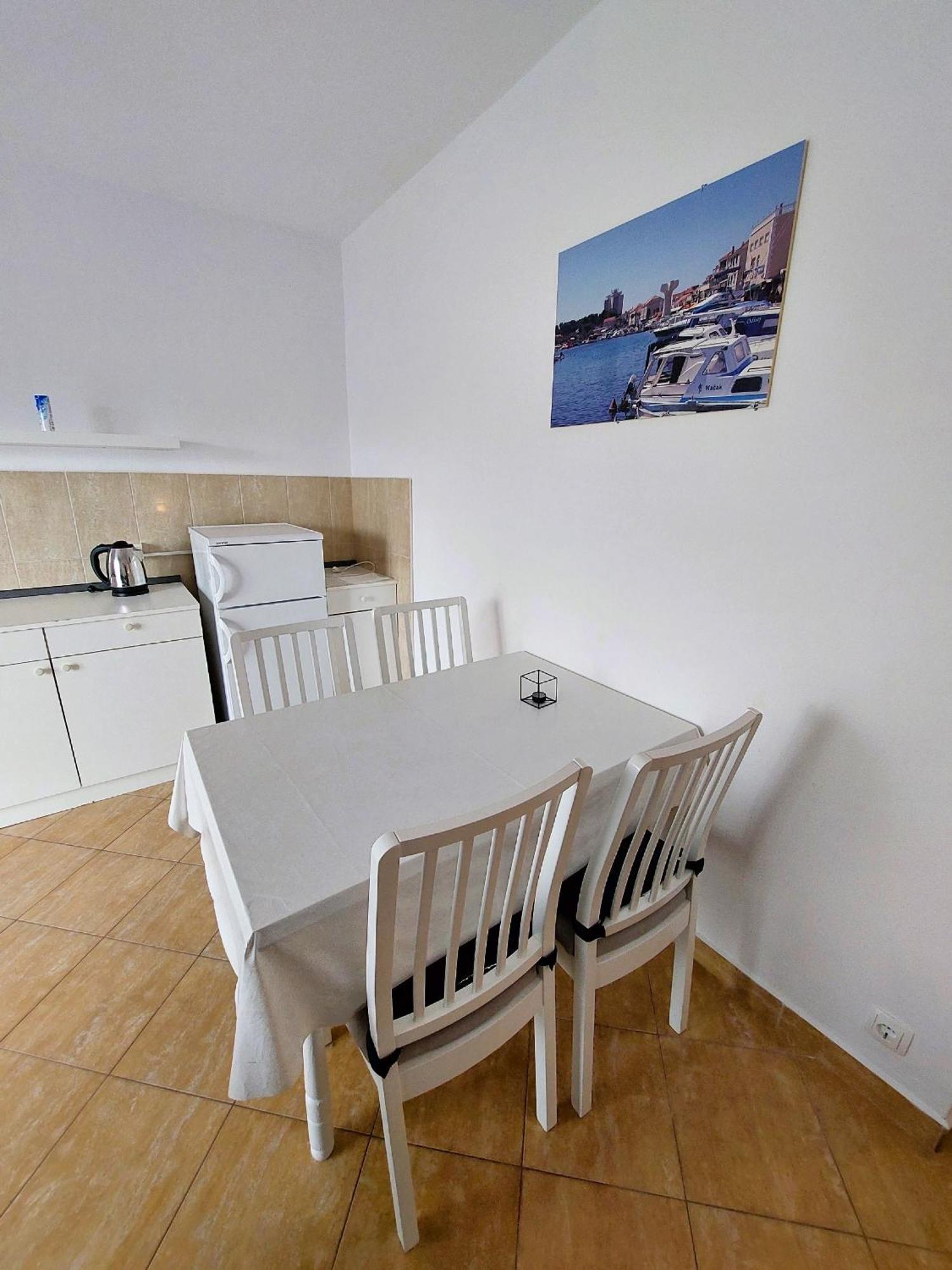 Apartmani Markoč Vodice Bagian luar foto