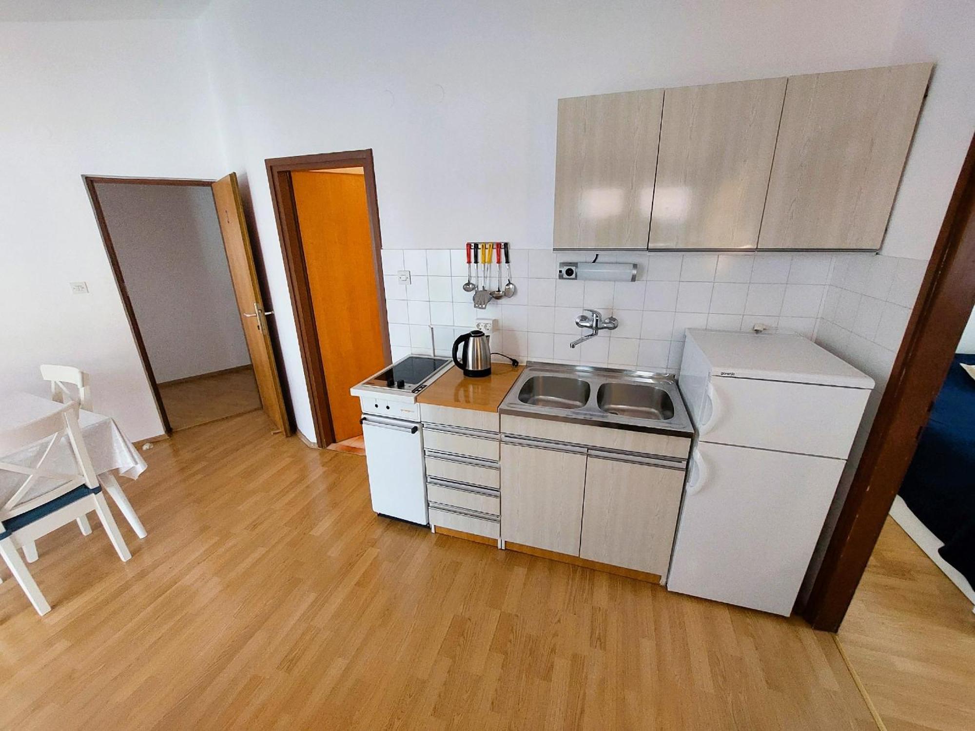 Apartmani Markoč Vodice Bagian luar foto
