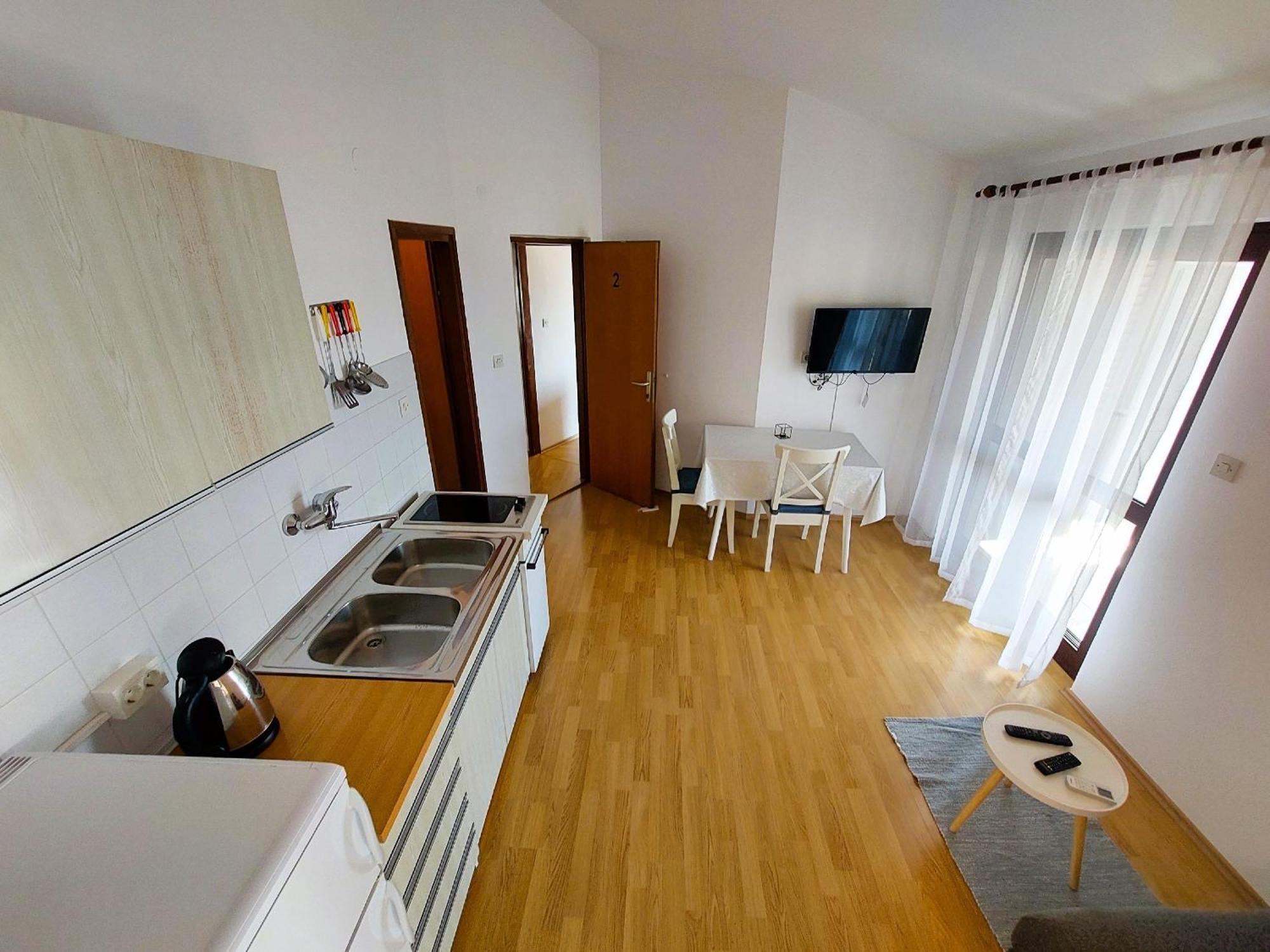 Apartmani Markoč Vodice Bagian luar foto