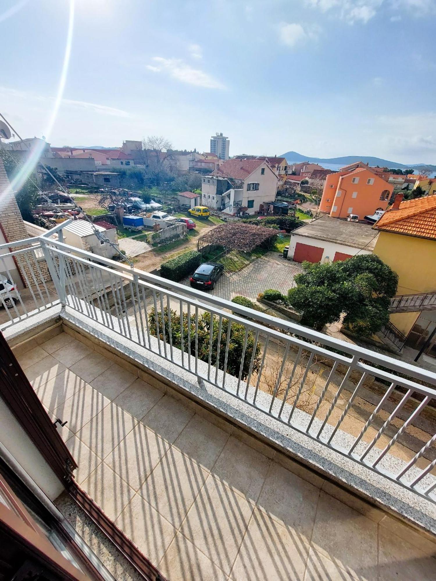 Apartmani Markoč Vodice Bagian luar foto